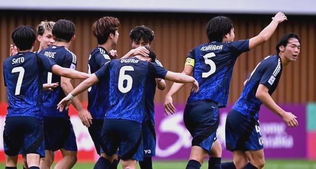 日本队与韩国队在亚洲区比赛中激烈角逐，最终揭晓胜负的简单介绍