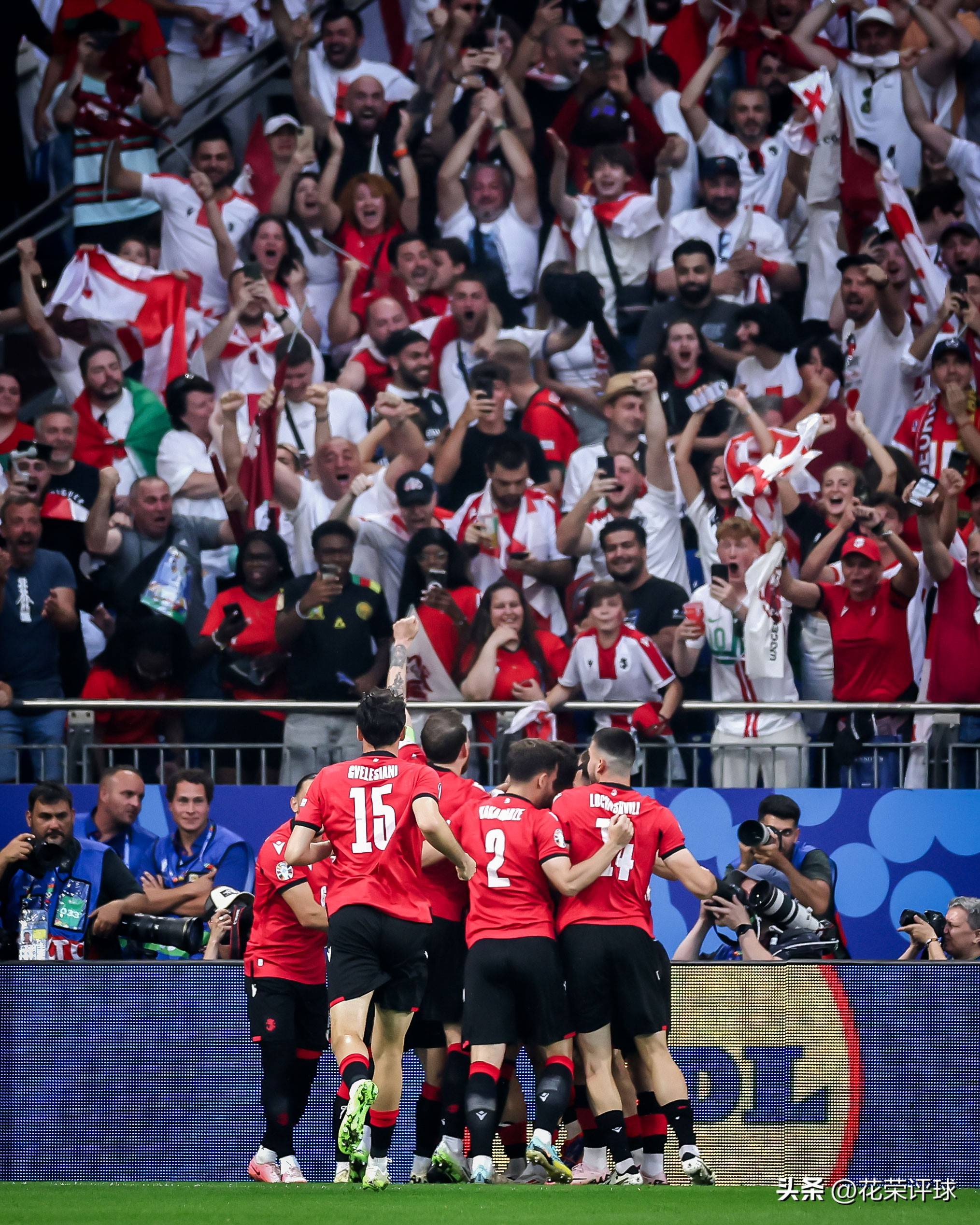 欧洲国家锦标赛中一场激烈比赛落幕