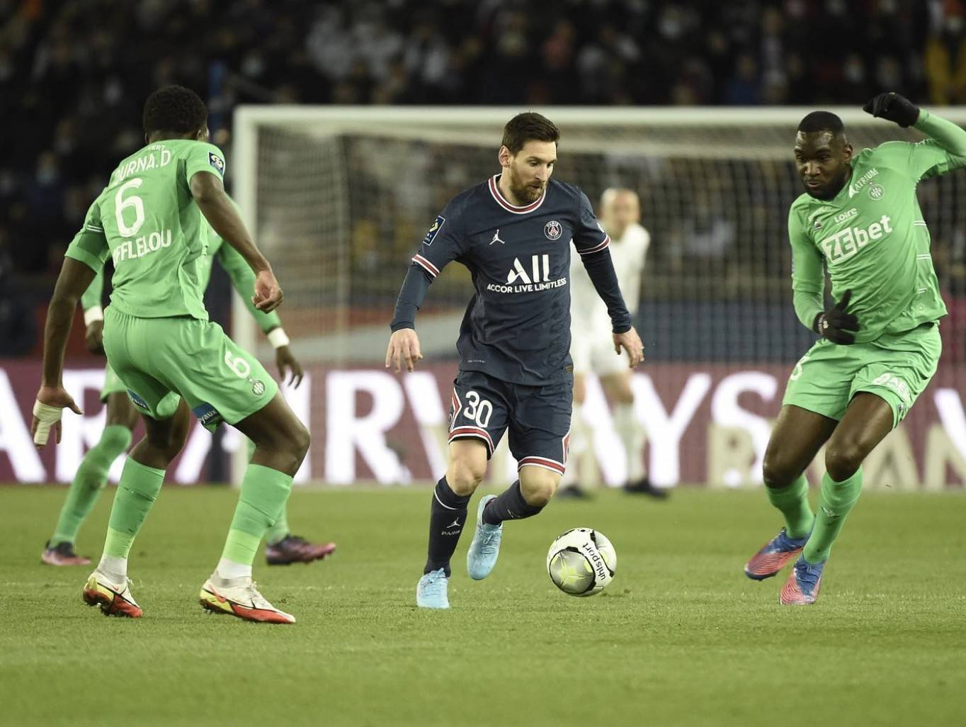 摩纳哥双杀圣埃蒂安，保持不败纪录的简单介绍