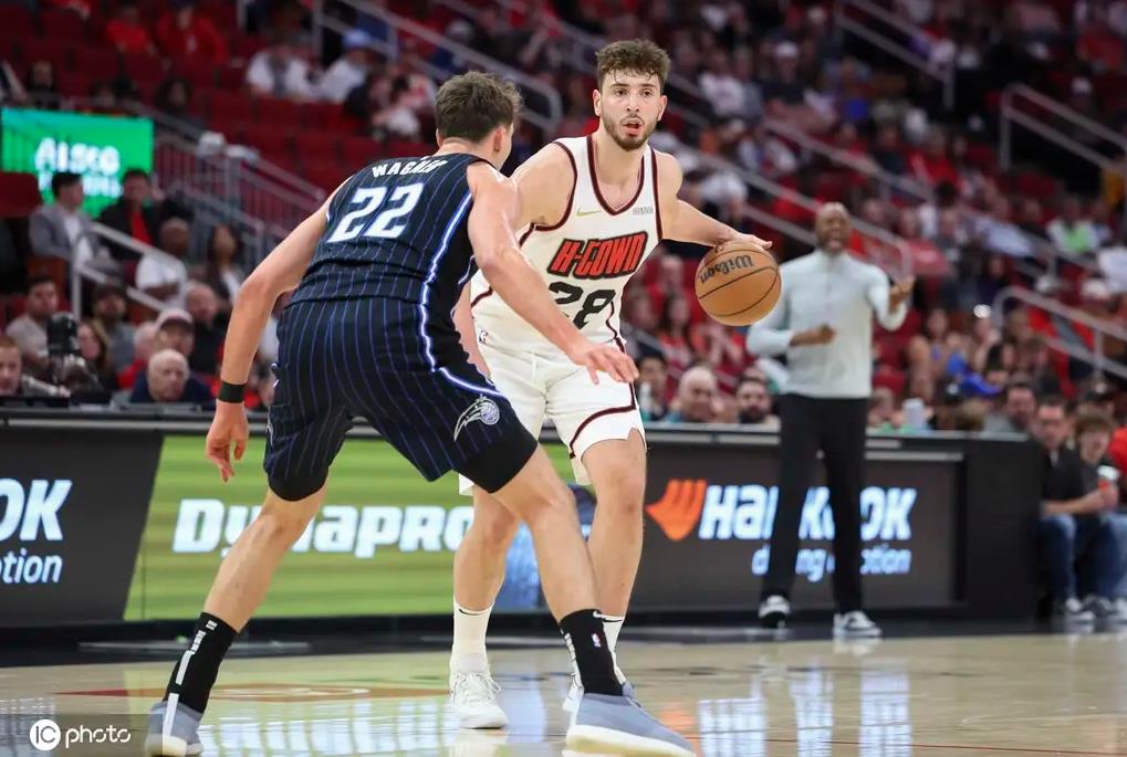 云南队与河南队的较量，胜负难测！