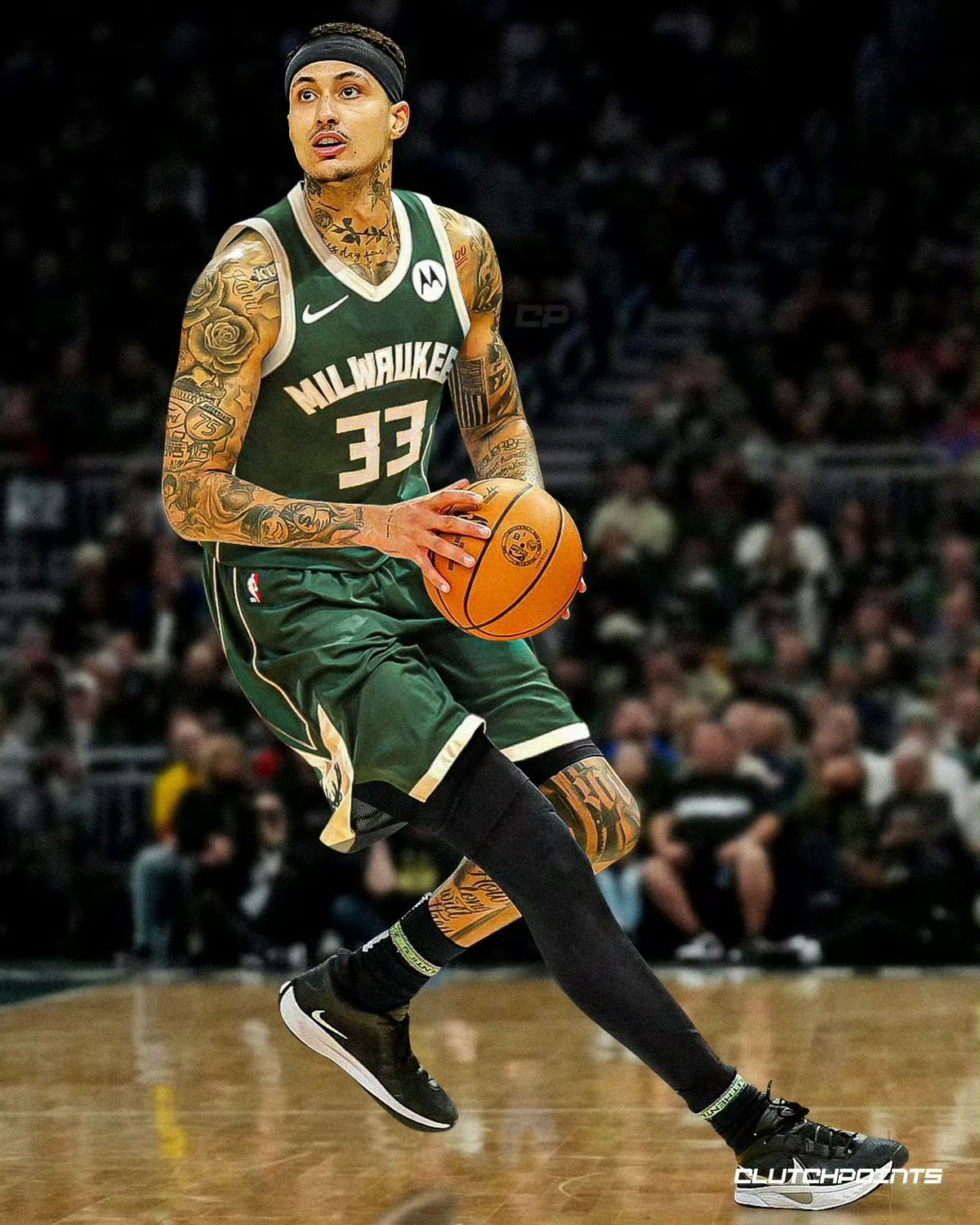 雄鹿队年轻后卫米德尔顿逐渐成长为球队核心