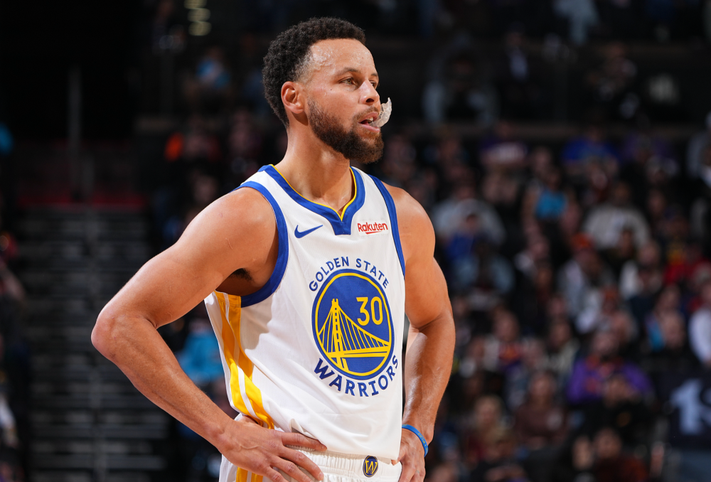 火箭横扫国王领跑西部