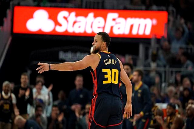 勇士主场大胜马刺，连胜场次达到五场