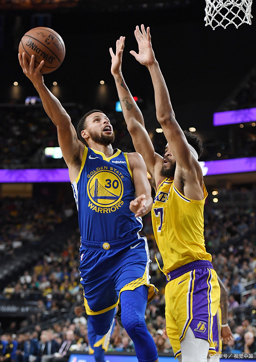 勇士横扫鹈鹕，继续高歌猛进