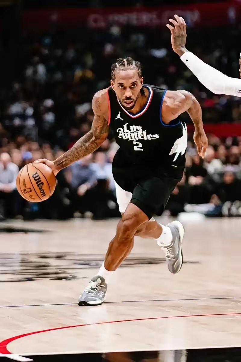 猛龙大胜湖人,伦纳德轰40+的简单介绍 猛龙大胜湖人,伦纳德轰40+的简单介绍