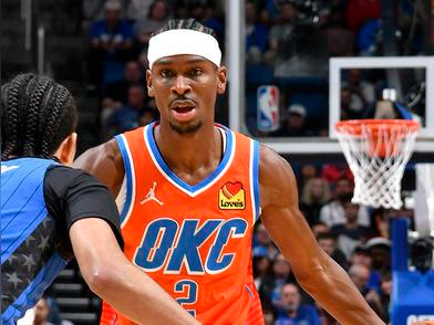 雄鹿击败爵士,取得六连胜 雄鹿击败爵士,取得六连胜