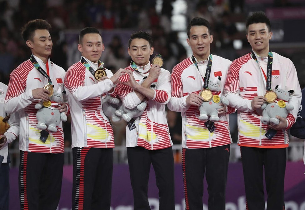 中国体操男团包揽亚运会团体冠军