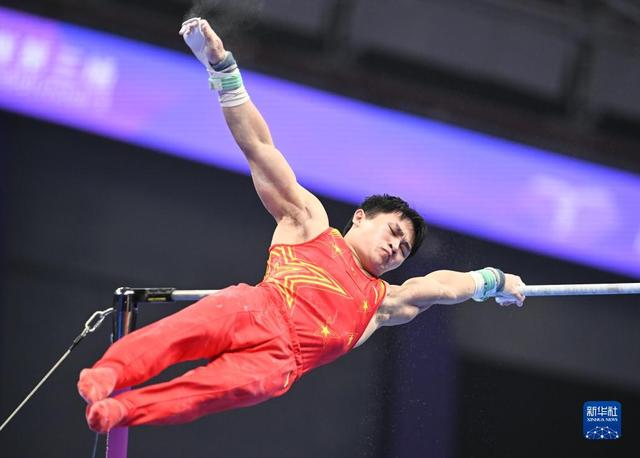 中国体操男团包揽亚运会团体冠军