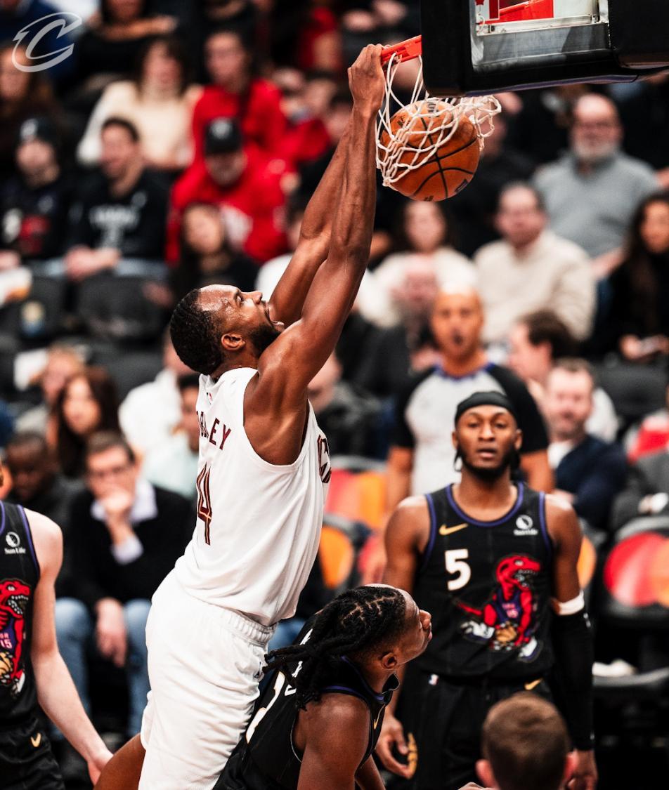 猛龙主场击败步行者晋级