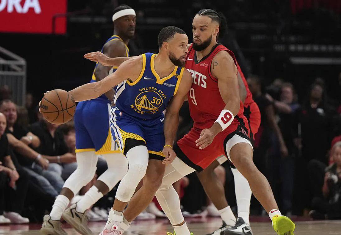 勇士主场逆转火箭获胜