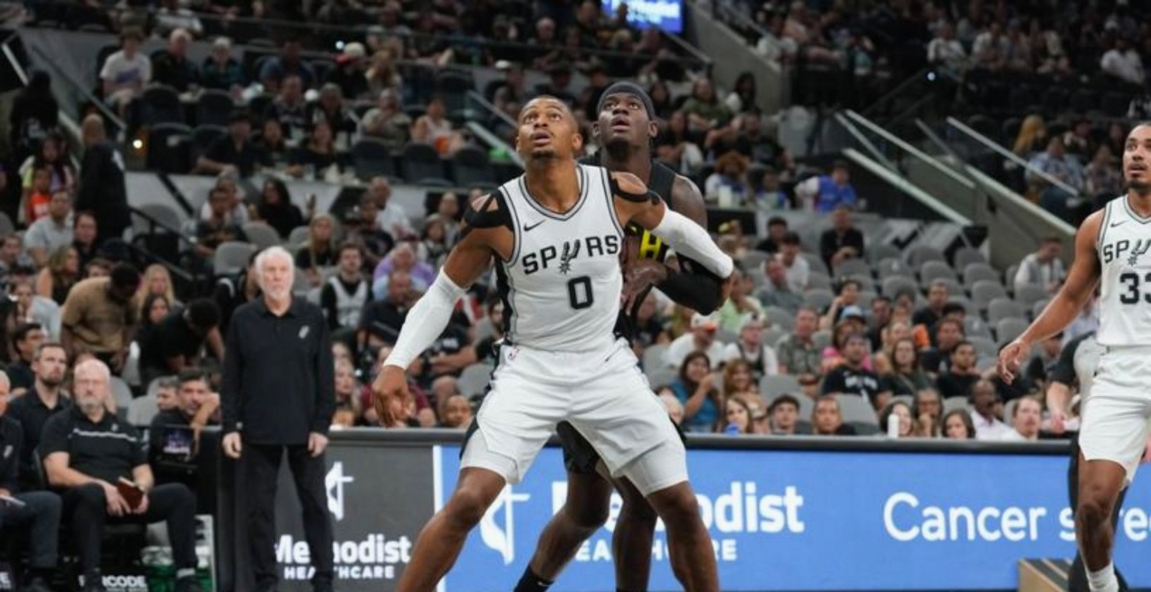 关于尼克斯队士气低迷，急需胜利来重振信心的信息